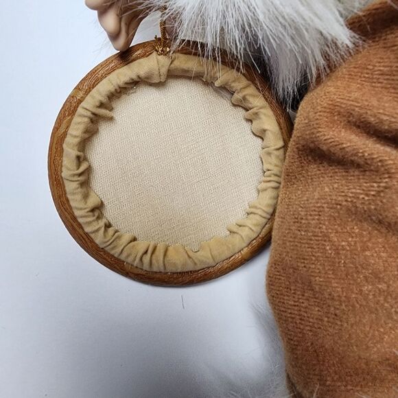 Vintage Artic Kids Alaskan Eskimo Sitting Porcelain Doll With Drum 10" - Picture 10 of 10